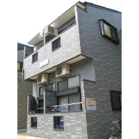 福岡市博多区那珂６丁目のアパートの外観