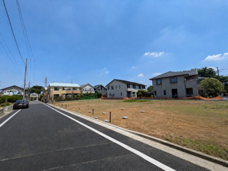 【前面道路含む現地写真】 | 建築条件付き土地/南大泉7区画 | 6.0mの前面道路