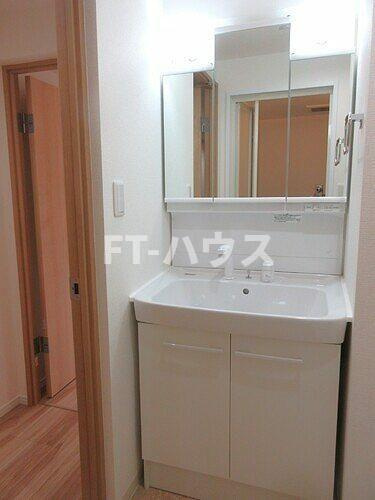 ライオンズマンション西八千代の独立洗面台