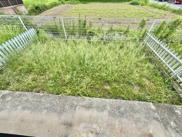 ファミィール北条の庭