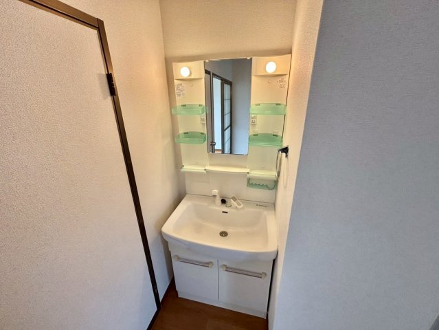 ファミィール北条の独立洗面台