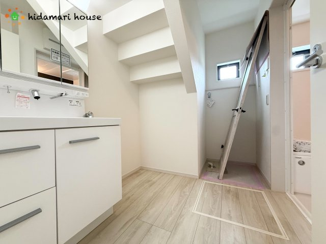 桶川市末広3期　新築戸建　TERRACE01の脱衣所