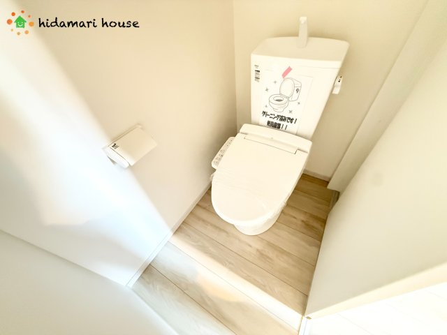 桶川市末広3期　新築戸建　TERRACE01のトイレ