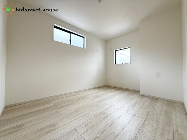 桶川市末広3期　新築戸建　TERRACE01の洋室|2階洋室：5.7帖