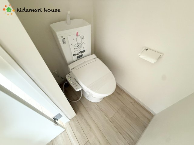桶川市末広3期　新築戸建　TERRACE01のトイレ