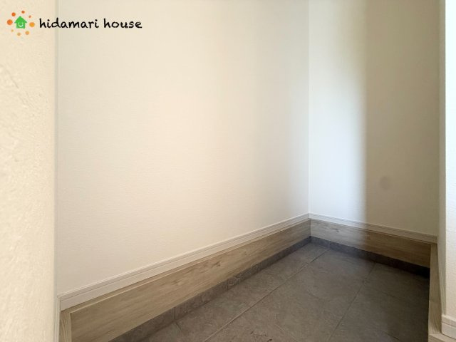 桶川市末広3期　新築戸建　TERRACE01の収納|土間収納