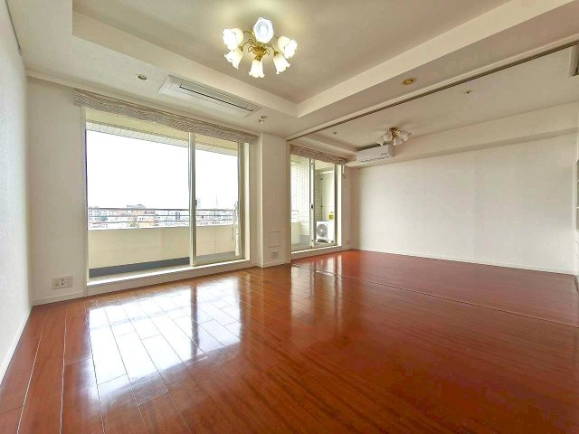 【居間・リビング】