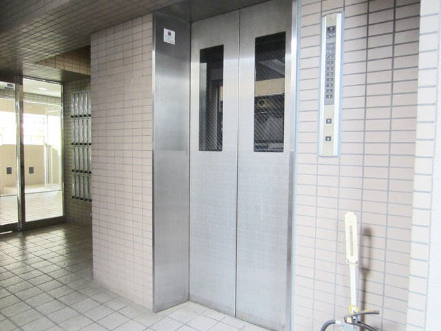 メインステージ王子駅前のその他共用部分|エレベーターも完備