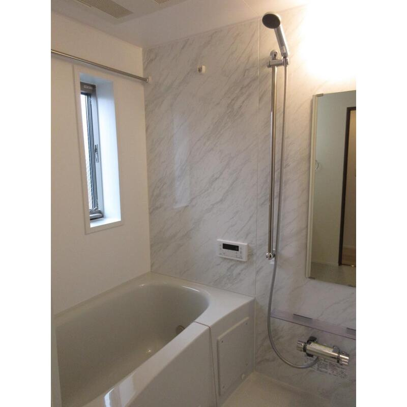 ユアメゾン睦町の浴室|追い焚き機能・浴室乾燥機付き☆