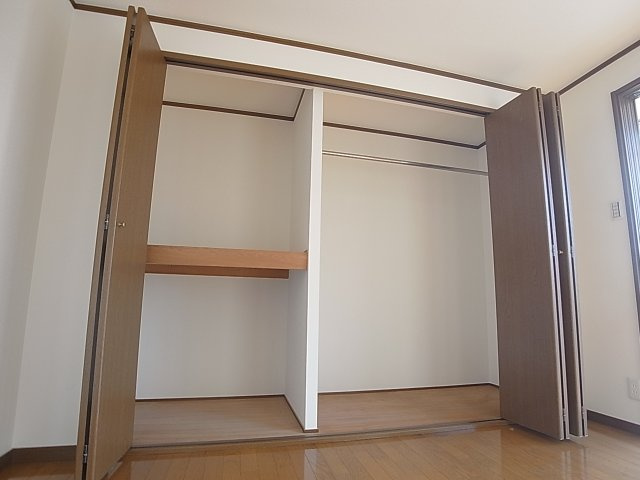 ラムール五位ノ池の収納|クローゼットたっぷり収納可能