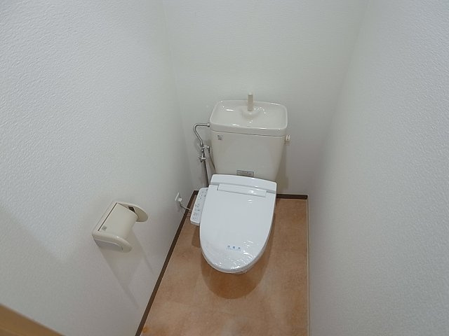 ラムール五位ノ池のトイレ|温水洗浄便座付きのトイレ