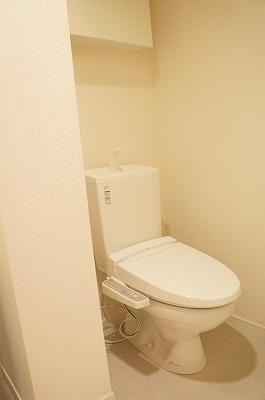 リブリ・白山WESTのトイレ|清潔感のあるトイレです