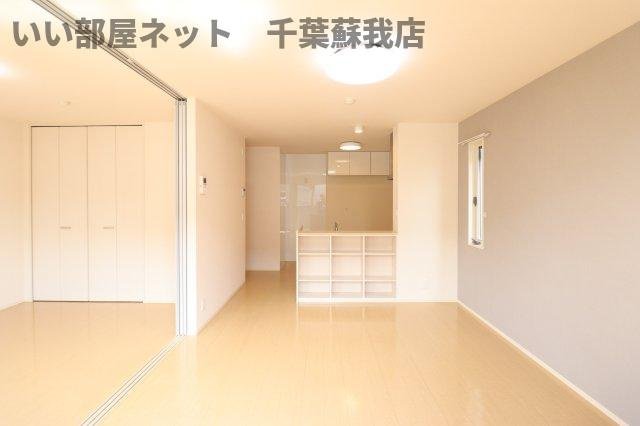 PARK　HILLS　MIYAKO　Ｅの居間・リビング|こちらの居間で趣味の時間をお楽しみください