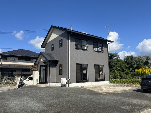 東根市神町営団一条通り　中古物件の駐車場|4台以上駐車可能です！