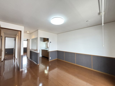 【居間・リビング】 | ファミールS