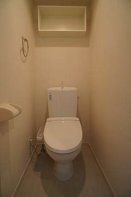 リブリ・シェーヌのトイレ|落ち着いた色調のトイレです