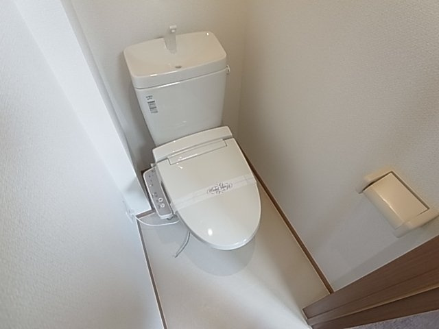 シャレー北野のトイレ|ウォシュレット付