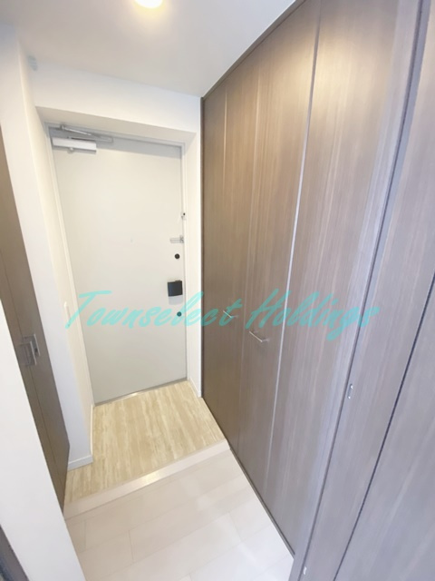 藤沢市藤沢の賃貸マンションの玄関|お履き物が多い方にもおすすめ♪