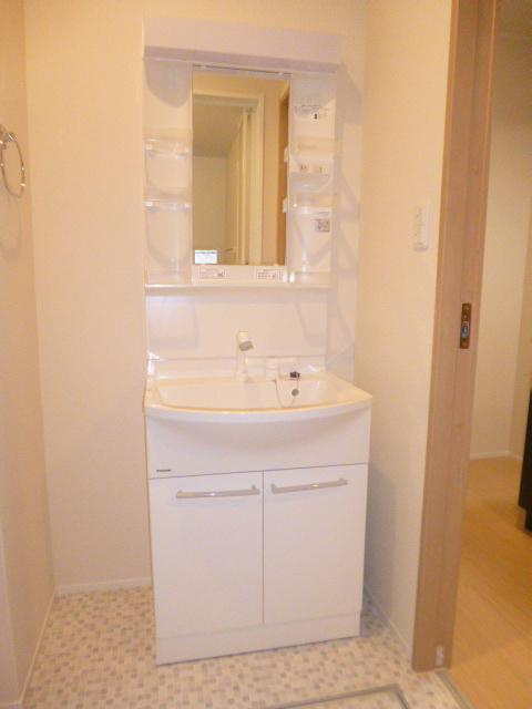 ビュウテラス菊名の洗面所|シャワー付き洗面台♪