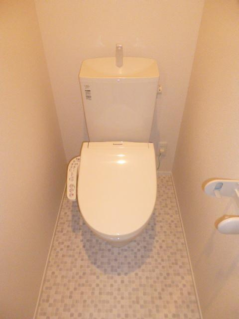 ビュウテラス菊名のトイレ|温水洗浄便座付き♪