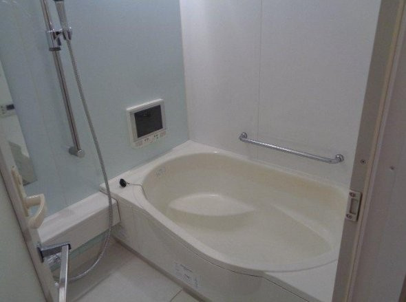 グランアッシュ寝屋川シティマークサウスリッジの浴室|ユニットバス
■物件内覧・資金計画相談・住宅ローン相談、リフォーム相談、お問合せ受付中■
※当日・翌日のご内覧、ご相談はお電話でのお問合せがスムーズです！