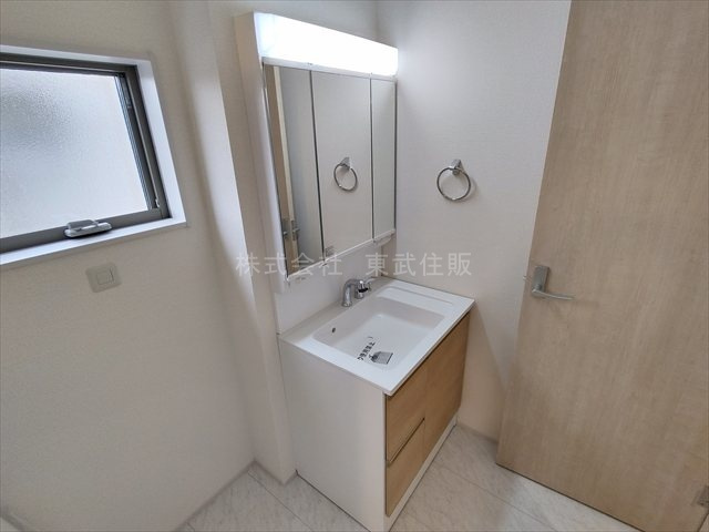 【独立洗面台】 | 寄居町露梨子　全8棟　6号棟 | 朝の身支度には欠かせない独立洗面化粧台