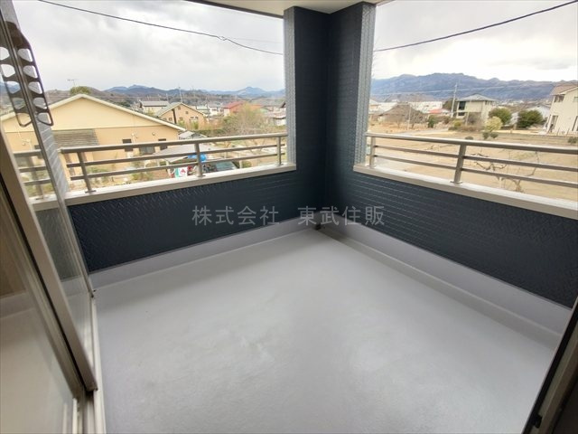 【バルコニー】 | 寄居町露梨子　全8棟　6号棟 | 開放的で明るい空間を演出してくれるバルコニーです
