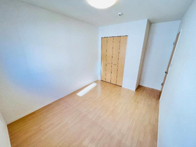 【内装】 | ディモア　パレス | 洋室