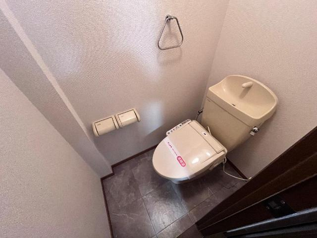 【トイレ】 | レジデンス住崎 | シャワー付トイレ