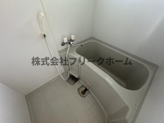 小金井市中町２丁目のアパートの浴室|別部屋参考写真です。