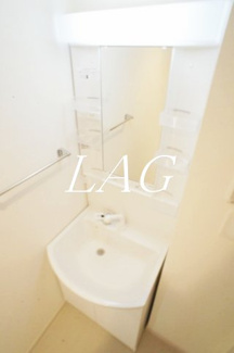 【洗面所】 | リブリ・南与野 | 洗面台です。