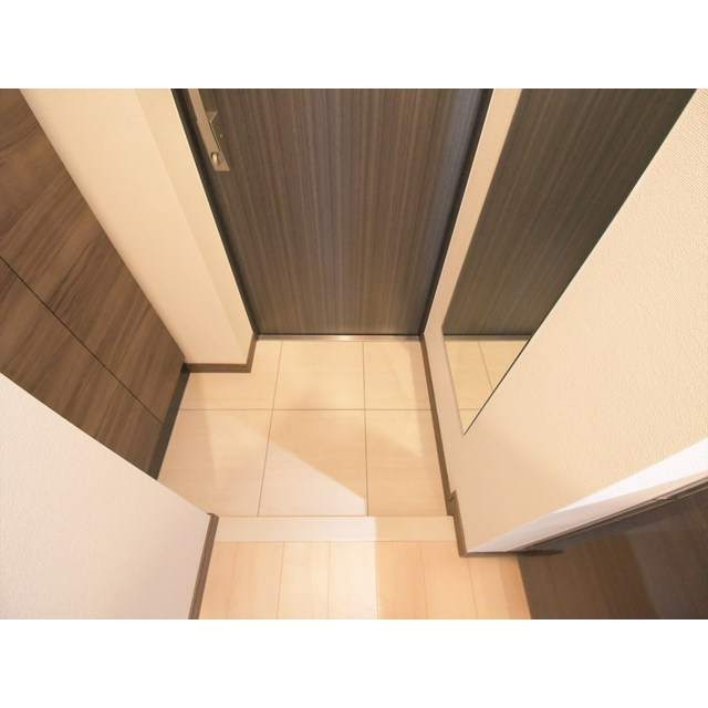 ＧＥＮＯＶＩＡ東中野ｓｋｙｇａｒｄｅｎの玄関