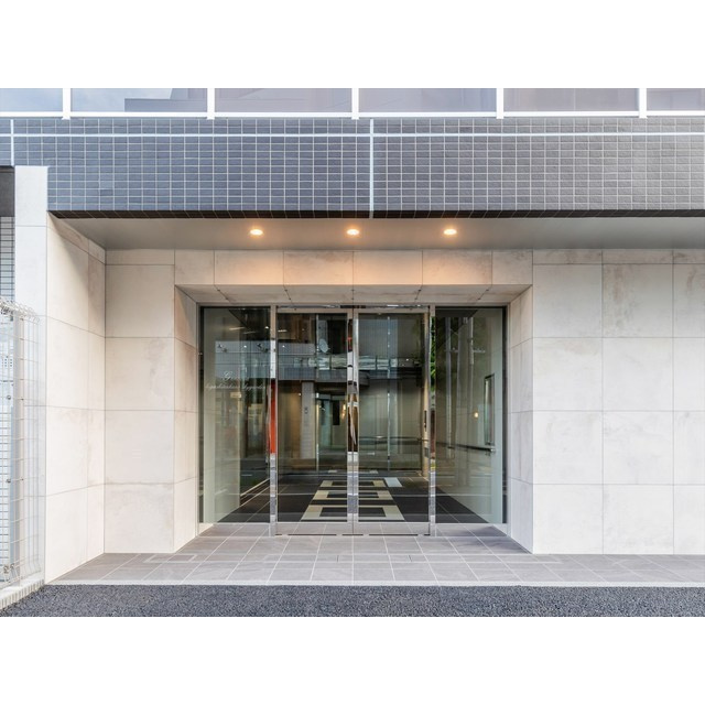 ＧＥＮＯＶＩＡ東中野ｓｋｙｇａｒｄｅｎのエントランス