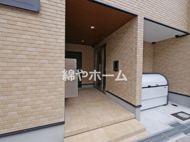 エスクード凪のエントランス|建物の内部です