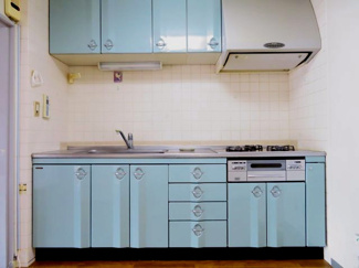 【キッチン】 | レジデンス柏原 | 同タイプ別室の写真です。