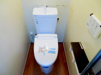 【トイレ】 | レジデンス柏原 | 同タイプ別室の写真です。