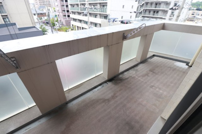 【バルコニー】 | GRATIA COURT