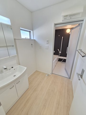 新築　太田市新田上江田町第1　2号棟　Cradle Gardenの洗面所|新築　太田市新田上江田町第1　2号棟　Cradle Garden