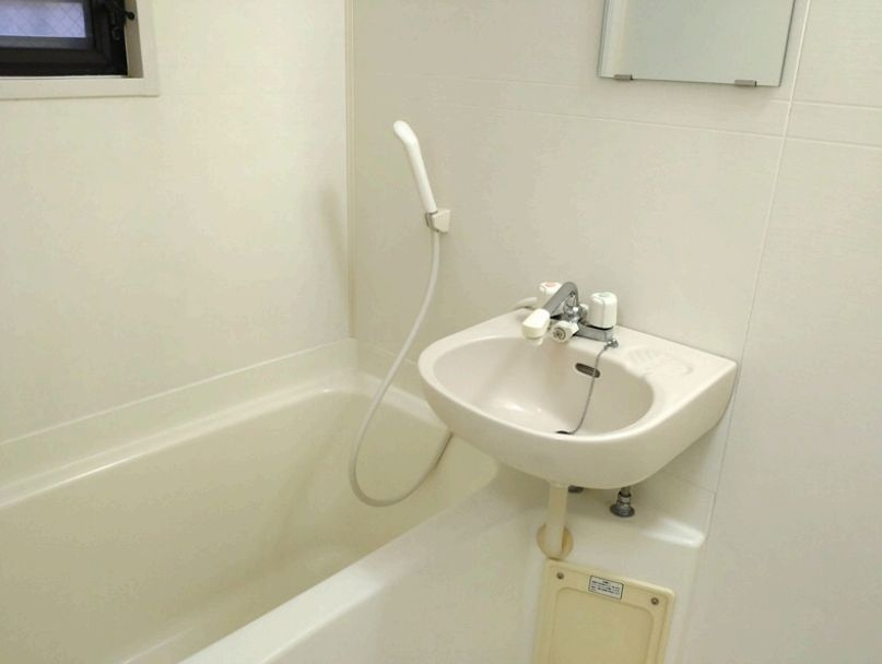 江戸川区松島３丁目の賃貸マンションの浴室