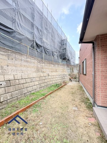 大野城市乙金東１丁目　戸建ての前面道路含む現地写真