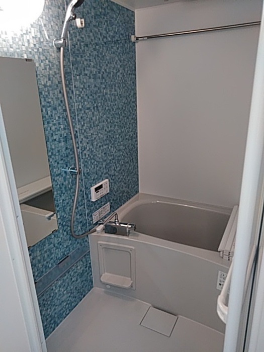 ウッドイン舳越の浴室