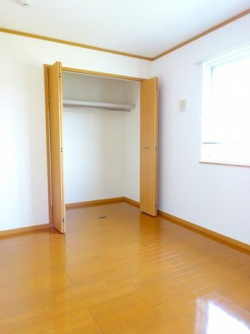 ヴィラ・クリオネＢの収納|便利な収納スペースです