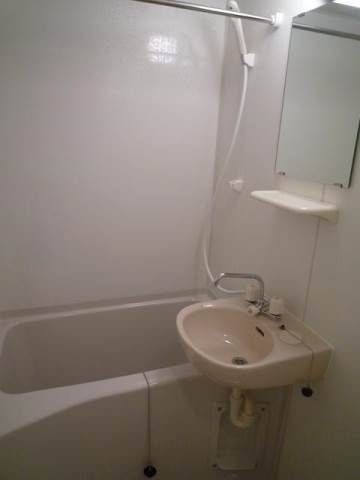 メゾンさくら亀有の浴室