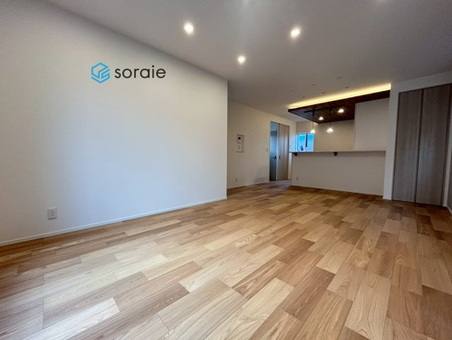 入間市東藤沢6丁目　全1棟　新築戸建の居間・リビング|令和8年2月12日撮影。