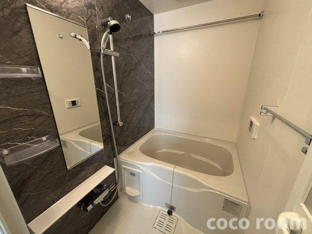 ヒカルサ藤枝高柳Ⅱの浴室