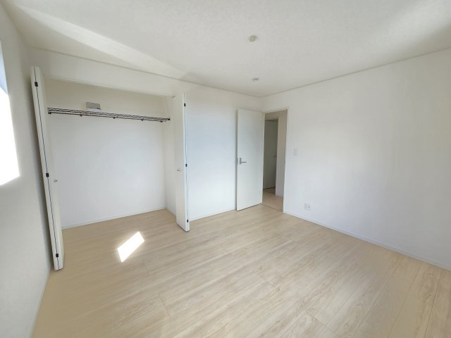 新築　太田市新田上江田町第1　3号棟　Cradle Gardenの収納|現地写真　全居室収納付きなのでお部屋が片付きますね！