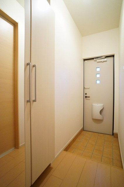 プルメリアの玄関