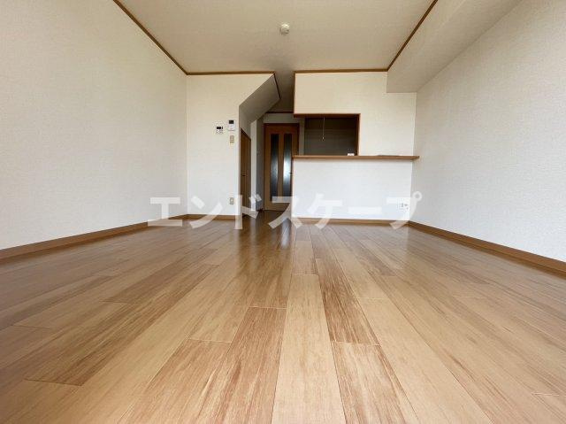 カリーノ・ローザＡの居間・リビング|高崎、前橋のお部屋探しはエンドスケープまで！お客様の理想お聞かせ下さい♪