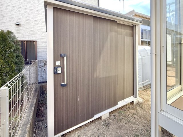 【中古戸建】前橋市下新田町の外観|■物置｜大きな物置き付きです♪大きな物や収納が困ってしまうものもしっかり収納できますので安心です☆