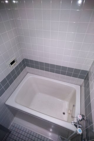 シャルム松木の浴室|同間取り別室（１階）のお部屋の参考写真です。